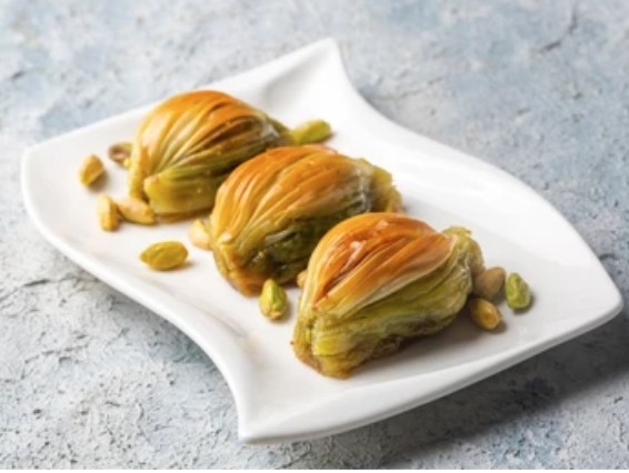 Usta Ellerden 750 Gr Midye Baklava Siirt pasta